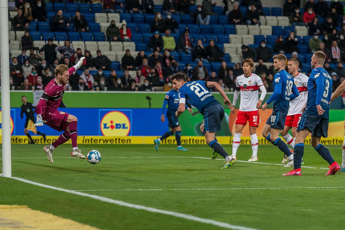 关于赛前德国杯焦点战，拉齐奥迎来里程碑，更衣室稳定，训练强度明显提升的信息